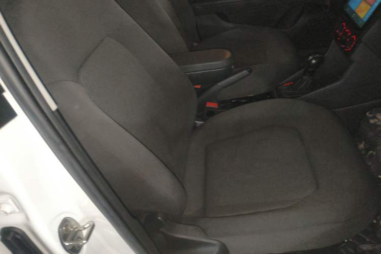 Used Volkswagen Jetta 2019 Dream Edition 1.5L Automatic Fashionable Version
