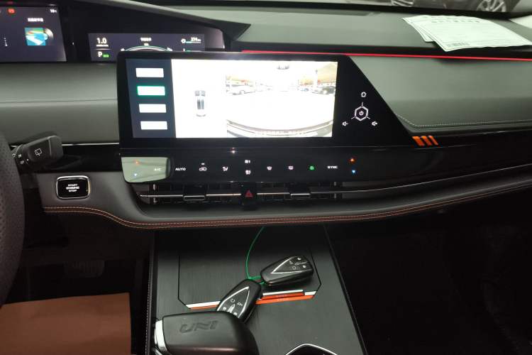 Used Changan UNI-K 2021 2.0T Prestige Edition
