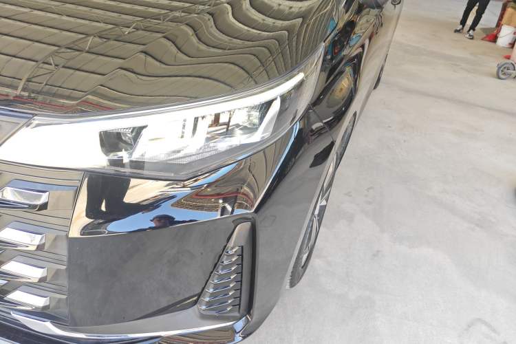 Used GAC Trumpchi M6 2023 PRO 270T DCT Luxury Edition
