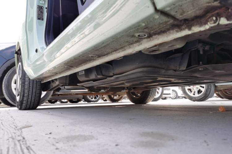 Used Wuling Hongguang MINIEV 2021 Macaron Sandwich Model 120 km Lithium Iron Phosphate