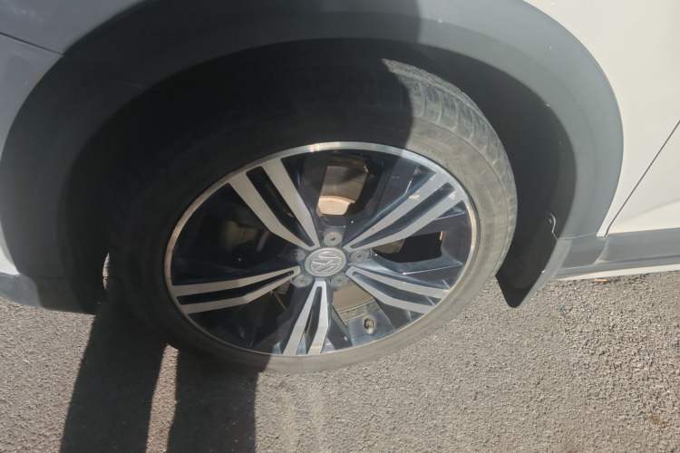 Used Volkswagen Touran 2018 Volkswagen Touran L 280TSI DSG Boundary Edition 7 Seats China VI Standard
