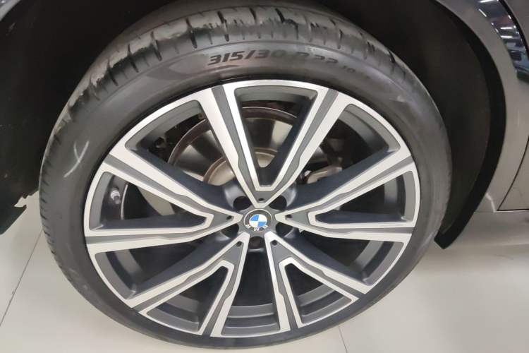 Used BMW X5 2022 xDrive 30Li M Sport Package