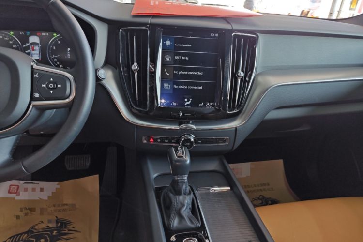 Used Volvo XC60 2019 T5 4x4 Zhiyuan Edition China VI Standard
