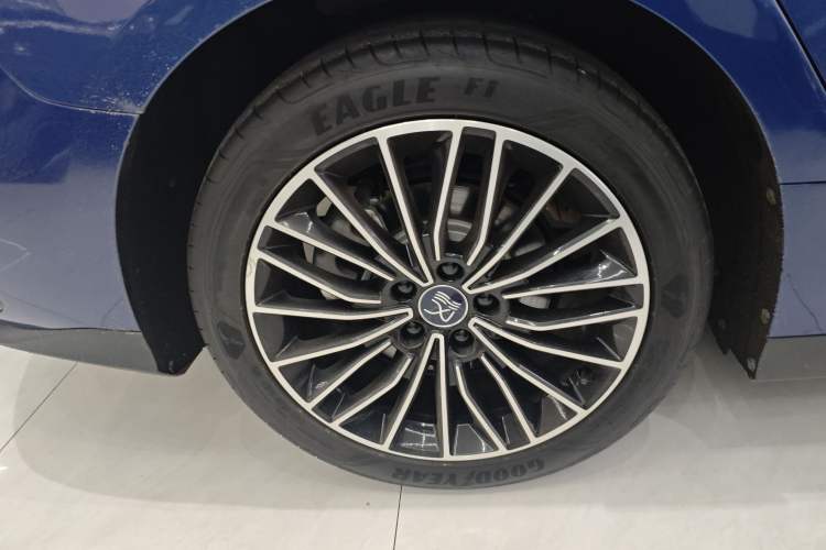 Used BYD Han 2023 DM-i Champion Edition 121KM Prestige Model