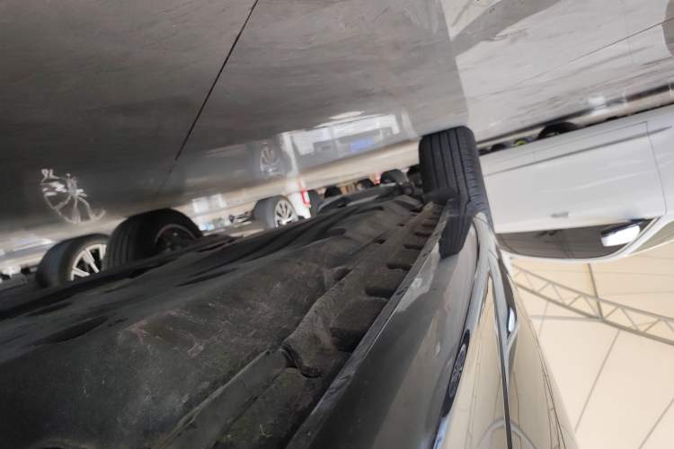 Used Land Rover Range Rover Evoque 2021 Range Rover Velar 249 PS R-Dynamic S Performance Edition
