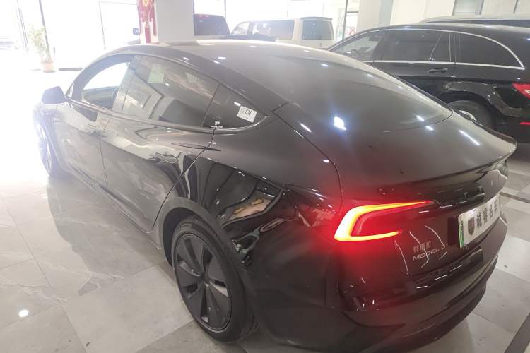 Used Tesla Model 3 2023 Long-Range All-Wheel-Drive Version
