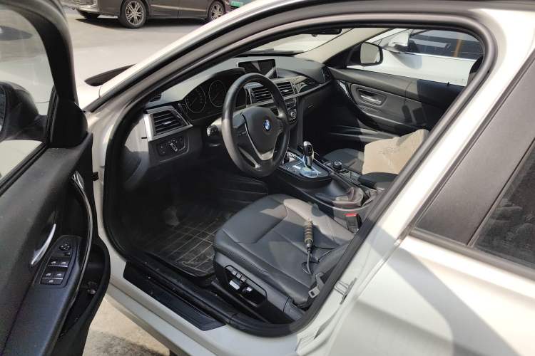 TDK.VehicleDetails.img