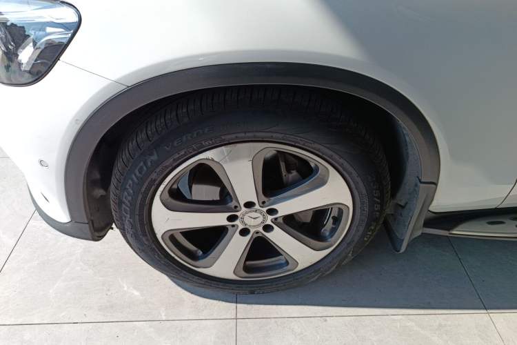 Used Mercedes-Benz GLC 2016 GLC 260 4MATIC Luxury Model