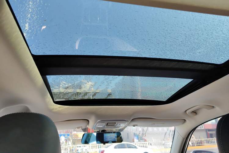 Used Geely Auto Emgrand X7 Sport 2020 1.8TD DCT Two-Wheel Drive Smart Connect 4G-Enabled Version