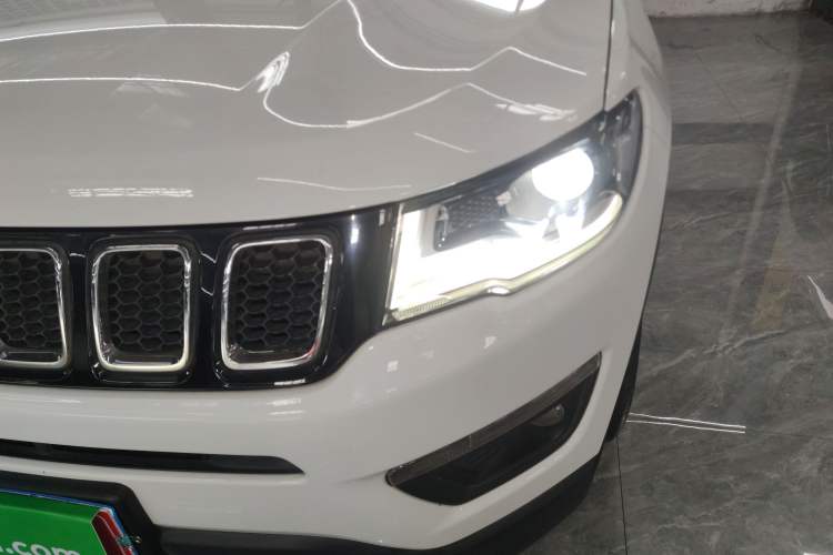 Used Jeep Compass 2020 220T Automatic Leading Edition
