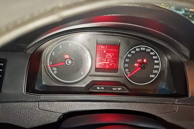 Used Volkswagen Santana 2019 1.5L Manual Fashion Edition China VI Standard