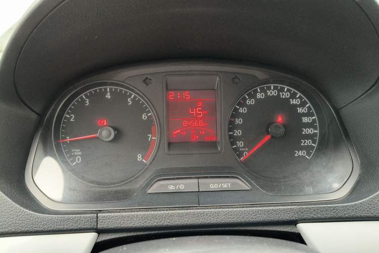 Used Volkswagen Jetta 2015 Zhuihui Edition 1.6L Manual Comfort Model
