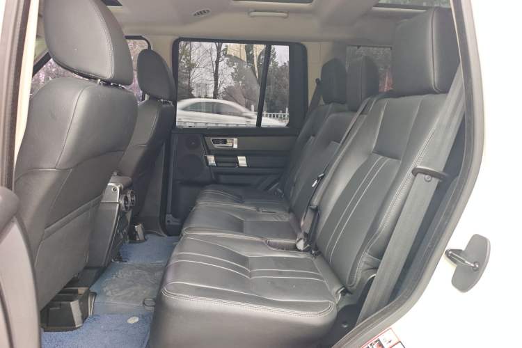 Used Land Rover Discovery 2016 3.0 SC Obsidian Black Heritage Edition HSE