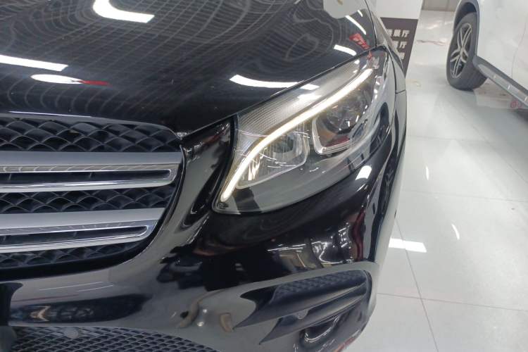 Used Mercedes-Benz GLC 2019 GLC 260 4MATIC Dynamic Edition
