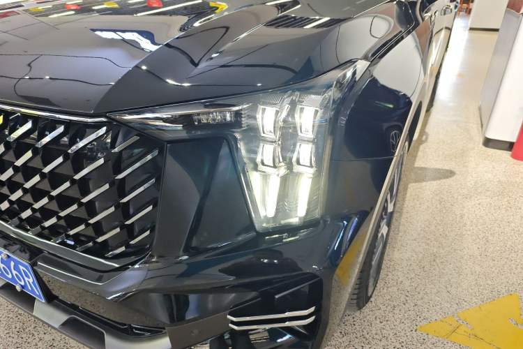 Used GAC Trumpchi GS8 2022 Flagship Series 2.0 TGDI Four-Wheel Drive Luxury Smart Connectivity Version (7 Seats)
