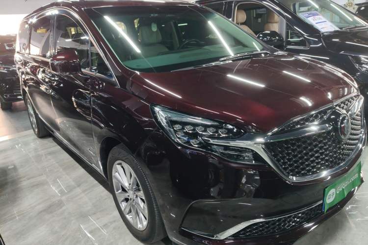 Used Buick GL8 2022 Avenir Aivia 7-Seater Deluxe Edition
