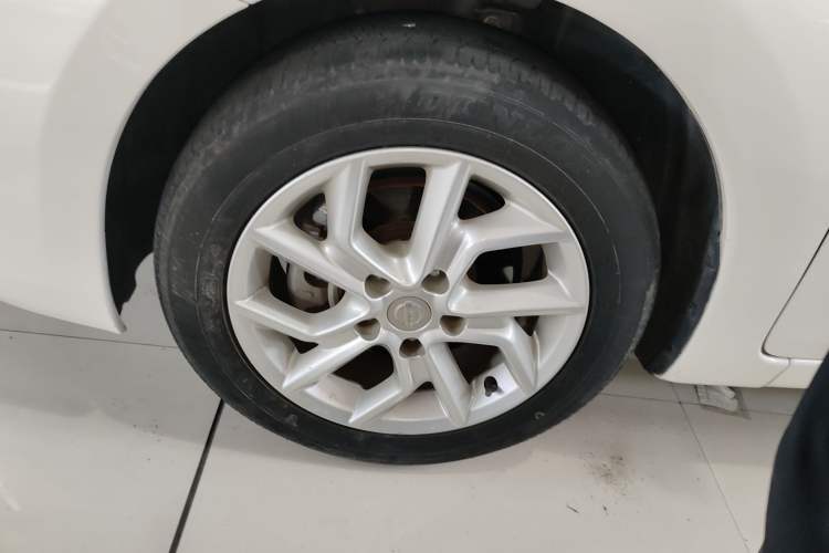 Used Nissan Tiida 2021 1.6L CVT Cool Edition
