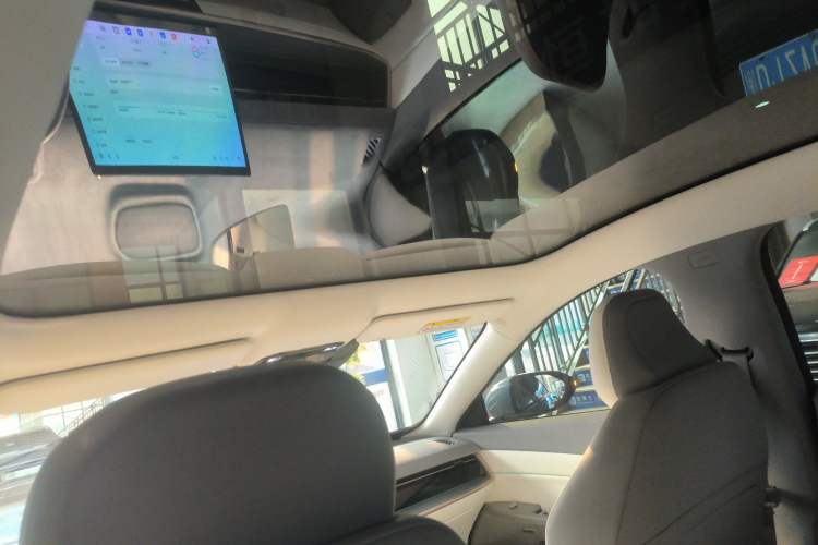 Used  eπ007 2024 Pure Electric 540 All-Wheel Drive Max Edition