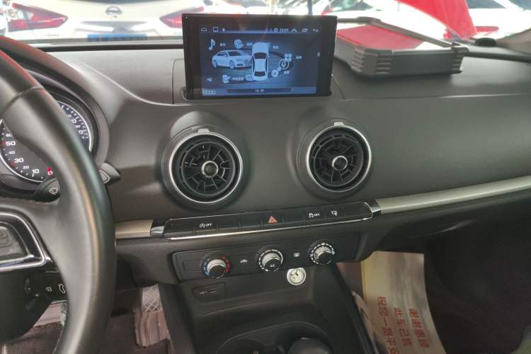 Used Audi A3 2017 Limousine 35 TFSI Ambition Edition
