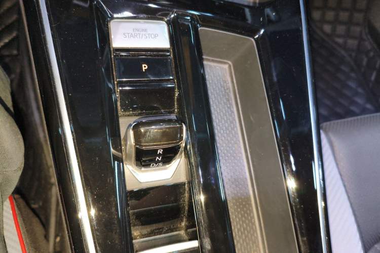 Used Volkswagen Lamando 2024 Lavida L 280TSI DSG Cool & Spicy Edition
