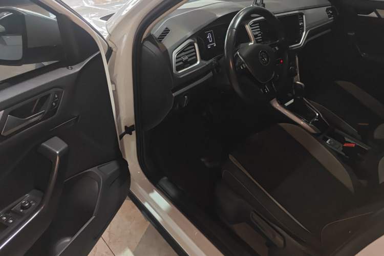 Used Volkswagen T-ROC 2022 280TSI DSG Two-Wheel Drive Elite PLUS
