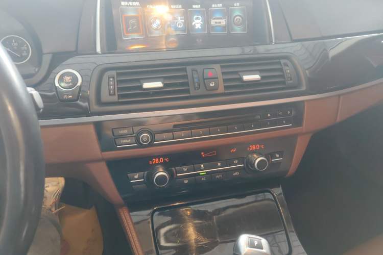 Used BMW 5 Series 2017 525Li Leading Model