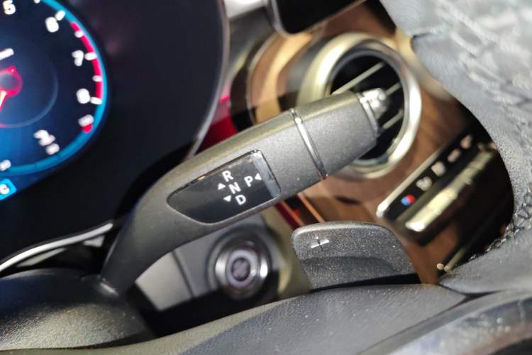 Used Mercedes-Benz GLC 2022 Second Facelift GLC 260 L 4MATIC Luxury Edition
