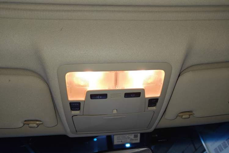 Used Toyota Camry 2015 2.0G Premier Edition