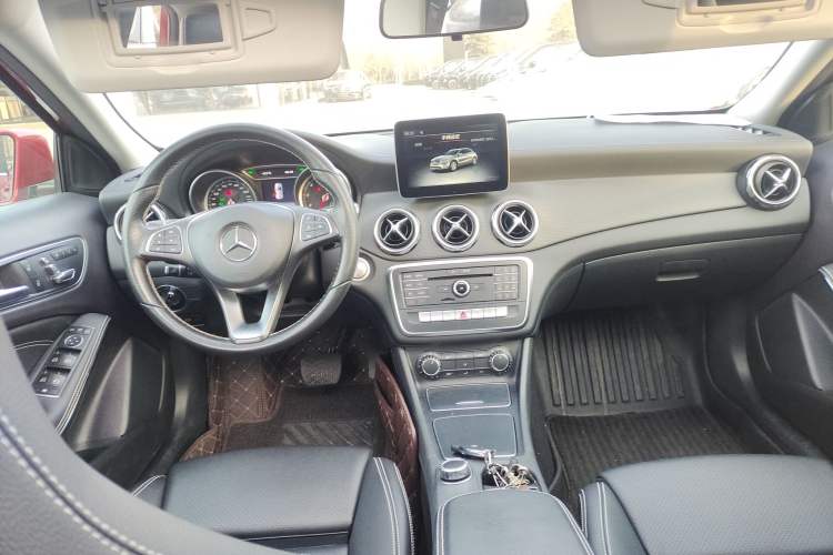 Used Mercedes-Benz GLA 2017 GLA 200 Fashion Model
