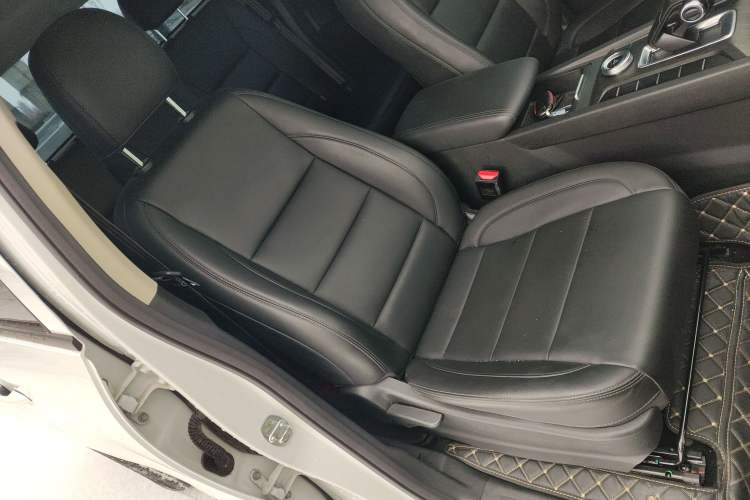 Used Great Wall Poer 2023 2.0T Commercial Version Automatic Diesel 4x4 Elite Long-Box GW4D20M