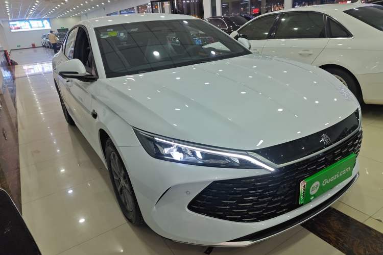 Used BYD Qin L 2025 DM-i Smart Drive 80KM Leading Model

