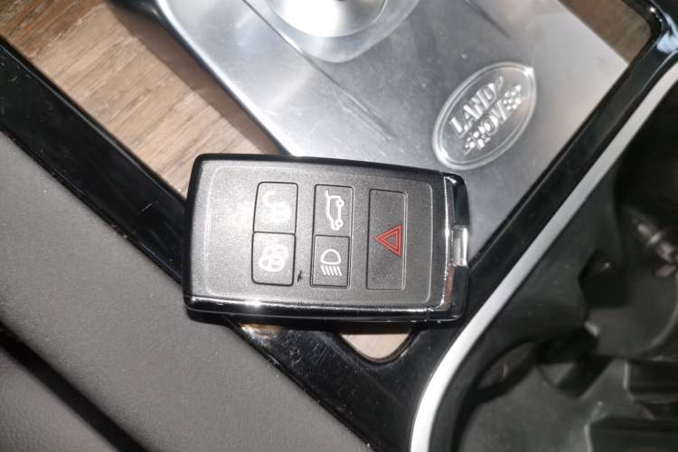 Used Land Rover Discovery Sport 2022 Revised Version 249 PS R-Dynamic S Performance Edition 5 Seats