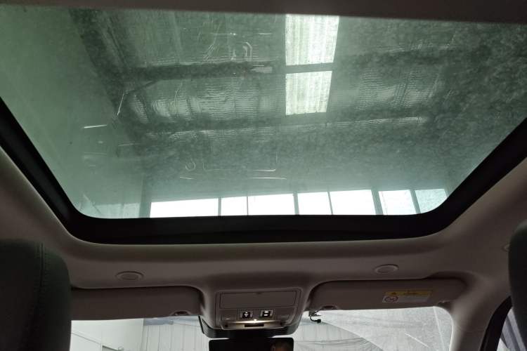 Used Land Rover Range Rover Evoque 2021 Range Rover Velar 249 PS R-Dynamic S Performance Edition