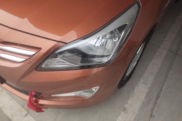 Used Hyundai Verna Ray 2014 1.4L Automatic GLX
