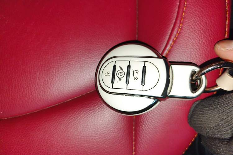 Used  MINI 2018 1.5T ONE
