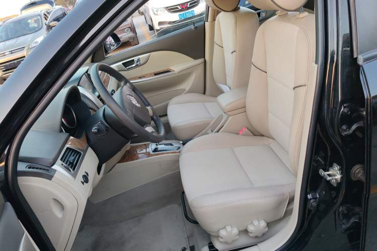 Used Buick Excelle 2015 1.5L Automatic Classic Model
