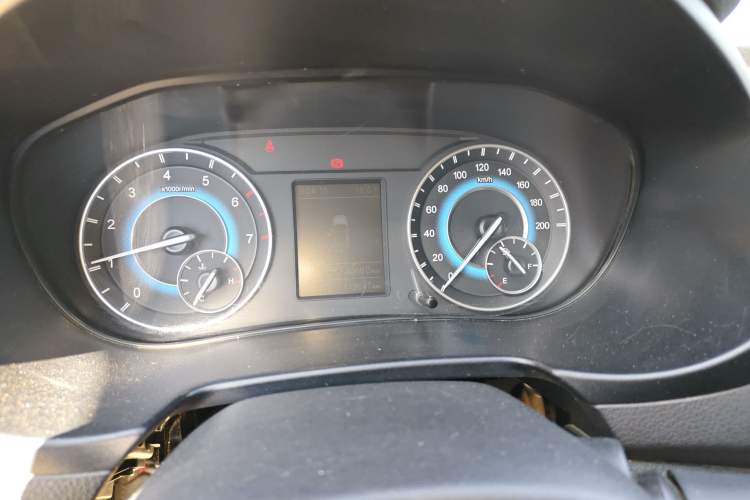 Used Dongfeng Fengon S560 2018 1.8L Manual Urban Model 7 Seats