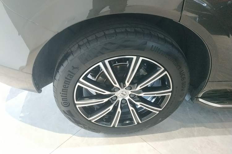 Used Volvo XC60 2020 T5 4x4 Smart Luxury Edition