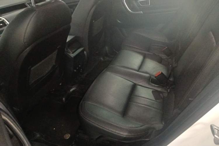 Used Land Rover Discovery Sport 2018 240 PS HSE Version
