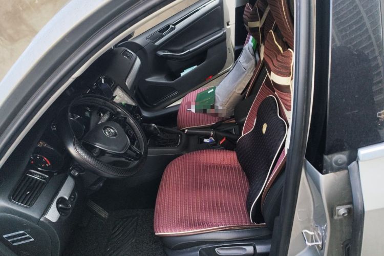 Used Volkswagen Sagitar 2015 1.6L Automatic Comfort Model