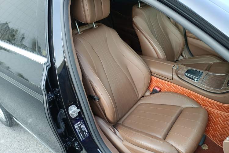 Used Mercedes-Benz E-Class 2019 E 260 L