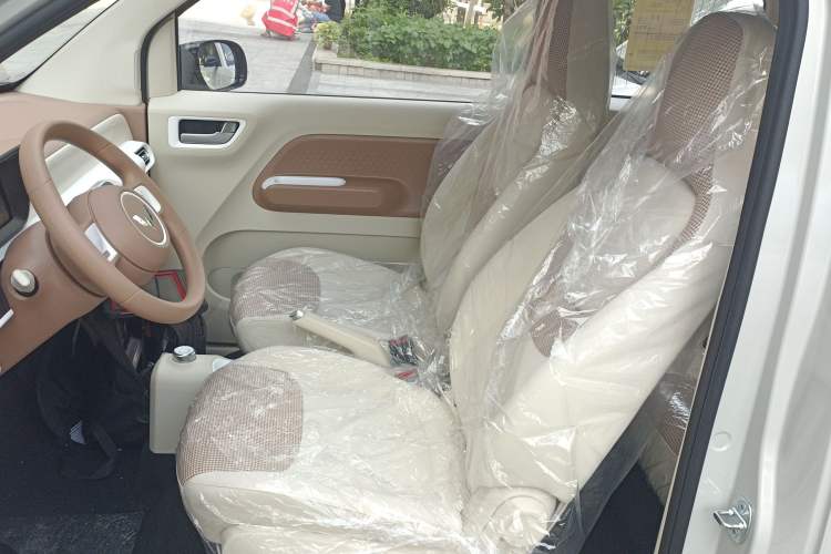 Used Wuling Hongguang MINIEV 2024 3rd Generation 215km Youth Edition
