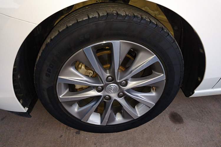 Used Buick GL6 2019 18T 6-Seater Connected Luxury Version China VI Standard
