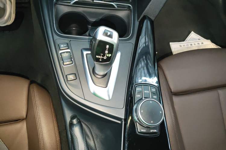 Used BMW 3 Series 2019 320Li Fashion Model
