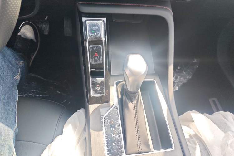 Used Roewe i5 2023 1.5L CVT Luxury Edition
