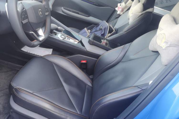 Used Changan UNI-V 2022 1.5T Prestige Version
