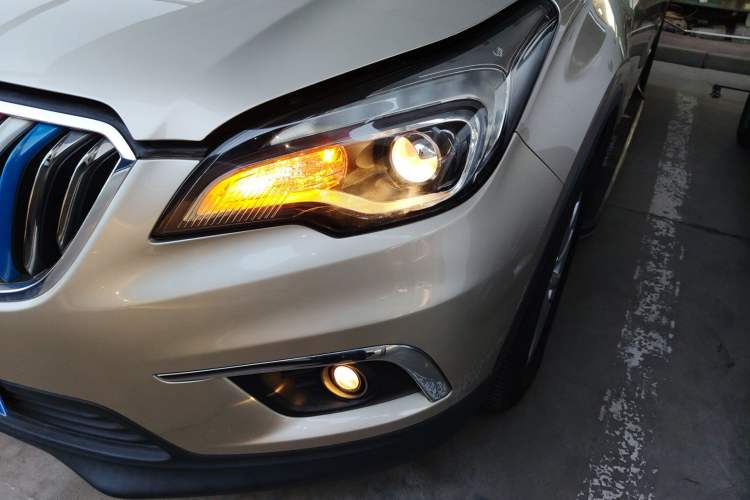 Used Buick Envision 2016 20T Two-Wheel-Drive Elite Model
