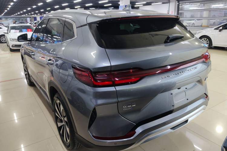 Used BYD Song PLUS New Energy 2024 HONOR Edition DM-i 71km Luxury Model
