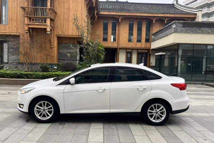 Used Ford Focus 2017 Sedan EcoBoost 180 Automatic Elite Model
