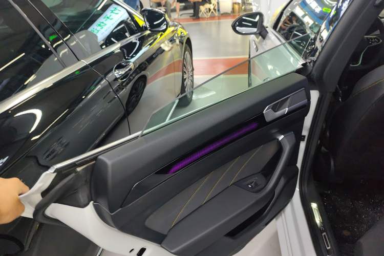 Used Volkswagen FAW-Volkswagen CC 2023 380TSI Striking Edition
